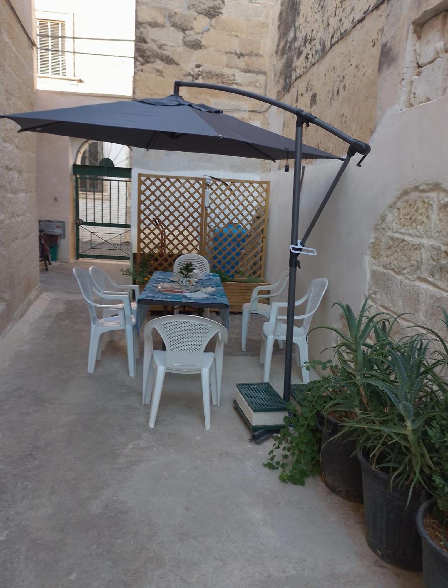 Appartement La Corte Della Zia Santa à San Cesario di Lecce Extérieur photo